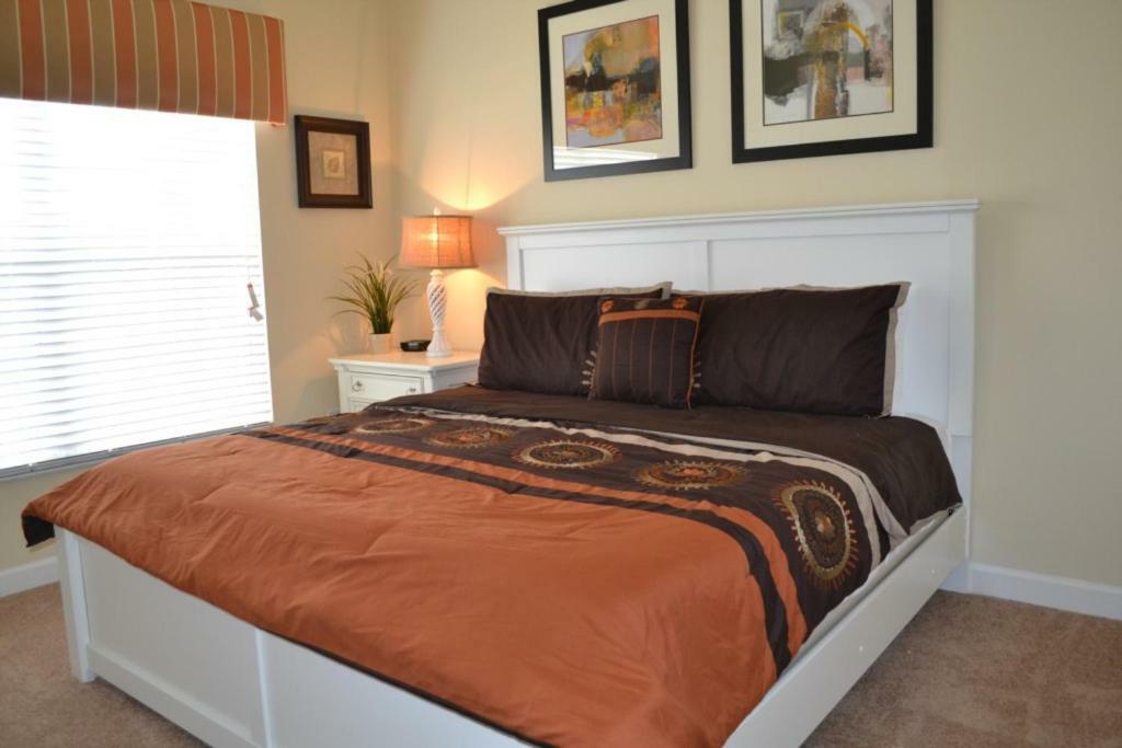Spacious Villa Near Disney Four Corners Exterior photo